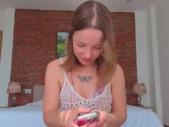 my_mia_ webcam model stream image