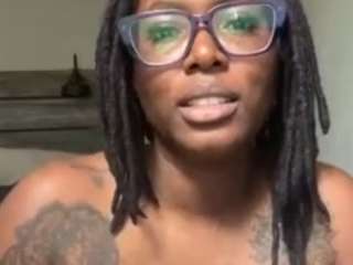 yoursecret1425 webcam camsoda model stream image