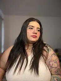horny_roomiess webcam model stream image