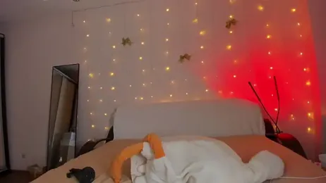 May_Flower webcam model stream image