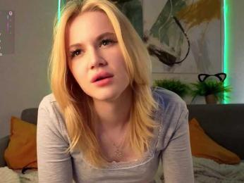 Sonyavibe webcam bongacams model stream image