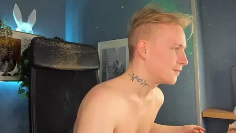 AlexxSweet webcam model stream image