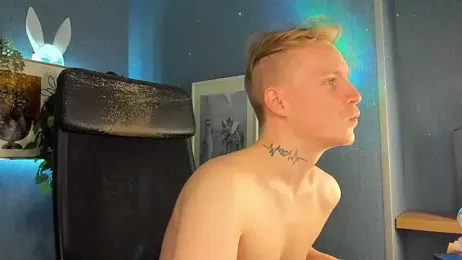 AlexxSweet webcam model stream image