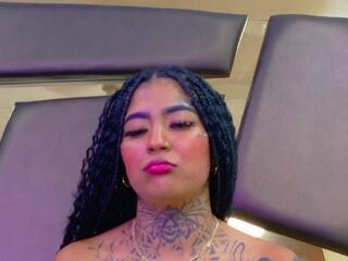 Emilie Lake webcam flirt4free model stream image