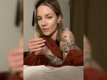 Millashaa webcam model stream image