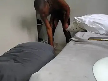 KinkyJXxX webcam model stream image