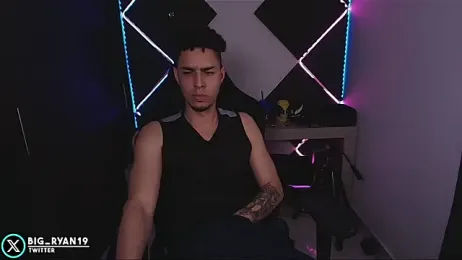 bigryann23 webcam stripchat model stream image