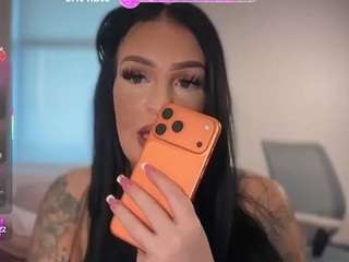 tiffanyfoxxx88 webcam model stream image