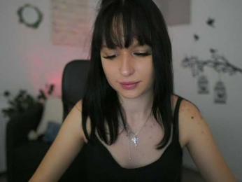 Shiningstarnew18 webcam bongacams model stream image