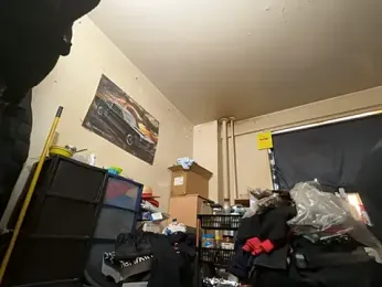 Snowbunnycake_131 webcam model stream image