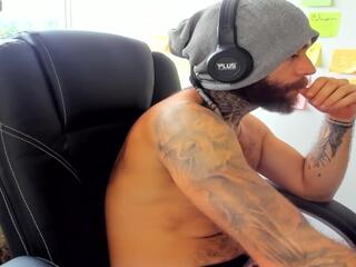 Zeus Brioly webcam model stream image