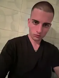 Milanese22 webcam model stream image