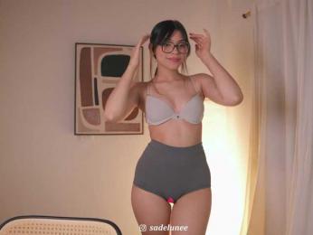 sadelunee webcam bongacams model stream image