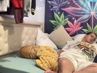 mrshyboy32 webcam model stream image