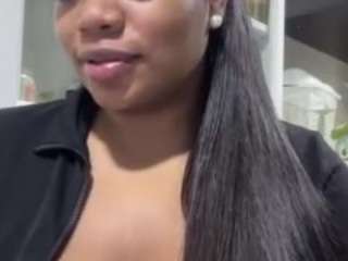 miss-mian webcam camsoda model stream image