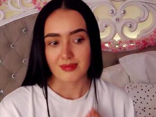 Zoe Niickels webcam model stream image