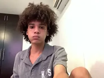 Max_Rain webcam model stream image