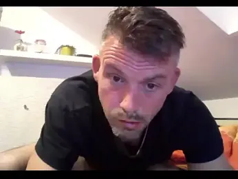 Cambitchboy webcam model stream image