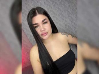 suchka-black- webcam bongacams model stream image