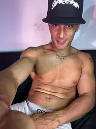 Maicol_xxxx webcam stripchat model stream image