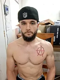 Paidbat webcam model stream image