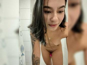 Alyssa-Ray webcam model stream image