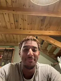 Axel_black10 webcam model stream image