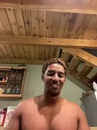 Axel_black10 webcam model stream image