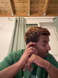 Axel_black10 webcam model stream image