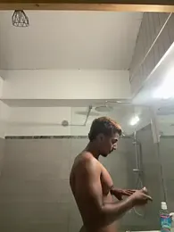 Axel_black10 webcam model stream image