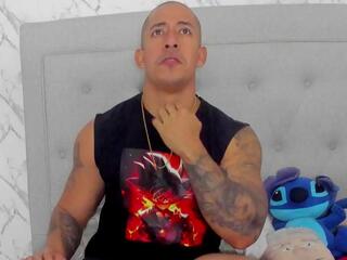 Luigi Ferrara webcam model stream image