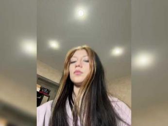 LuckyStar webcam bongacams model stream image