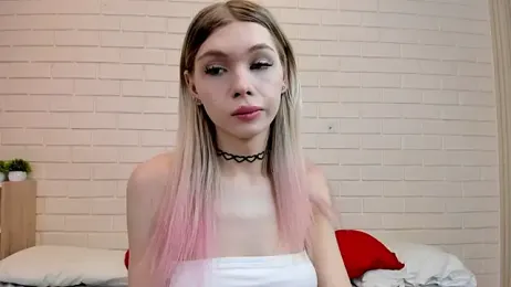 Blondy_Fina webcam model stream image