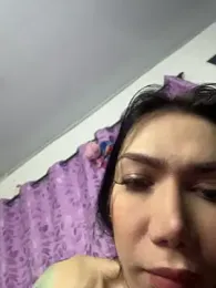 hellendollxxx webcam model stream image