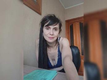 Hellenalonenochka webcam model stream image