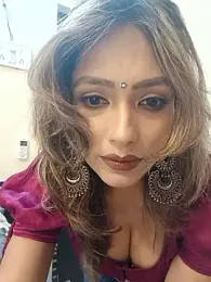 zoyarathore webcam stripchat model stream image