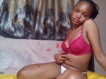 PrettyElle webcam model stream image