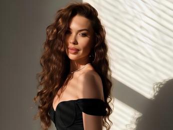 InesMoore webcam model stream image