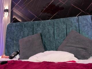 Emma Steele webcam model stream image