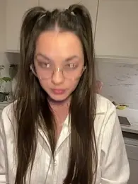 liloush__ webcam model stream image