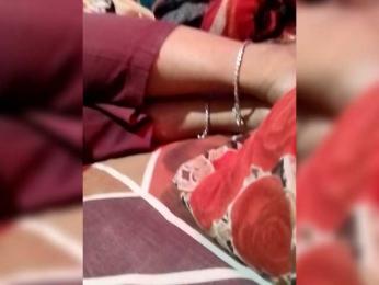 Indian-Couple webcam bongacams model stream image