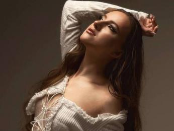 MertieStaheli webcam livejasmin model stream image
