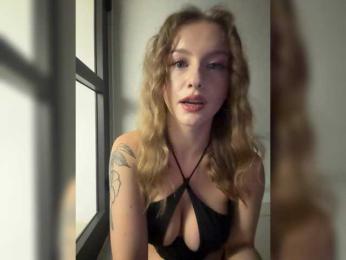 Annyyy webcam model stream image