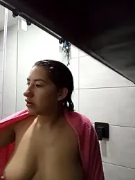 Sofi_hot_4m webcam model stream image