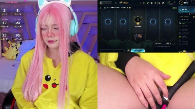 LilaPop_ webcam model stream image