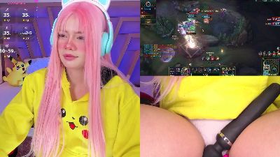 LilaPop_ webcam model stream image