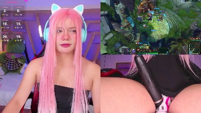 LilaPop_ webcam model stream image