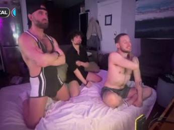 king_cal_ webcam model stream image