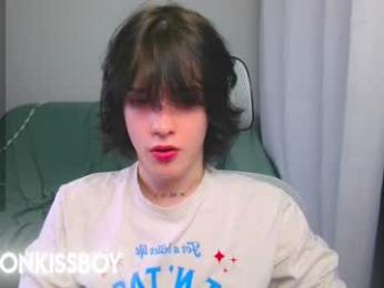 leonkissboy webcam model stream image