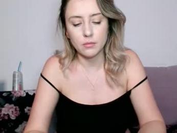 dalyana22 webcam chaturbate model stream image